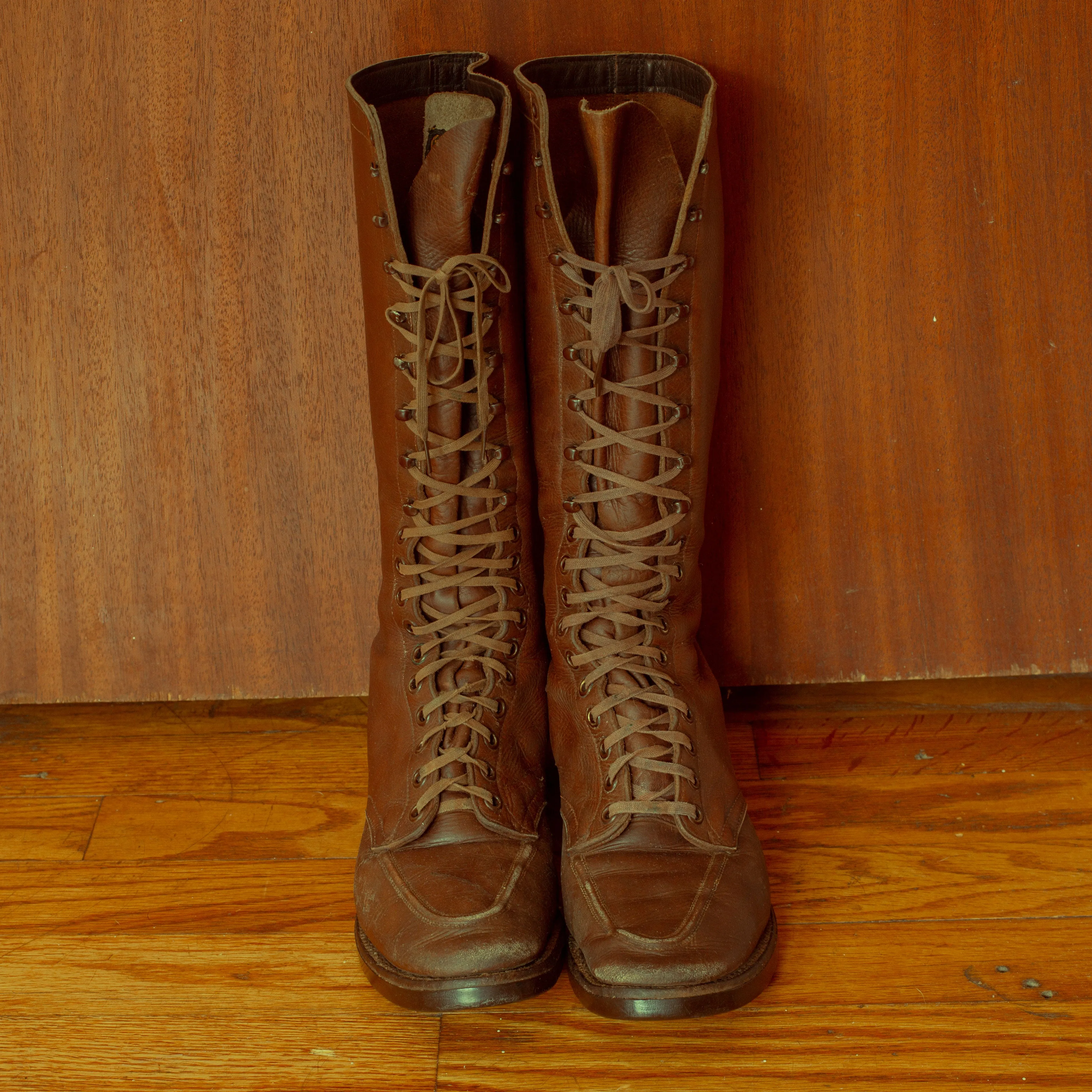 1930s Lace Up Knee High Leather Boots Chippewa