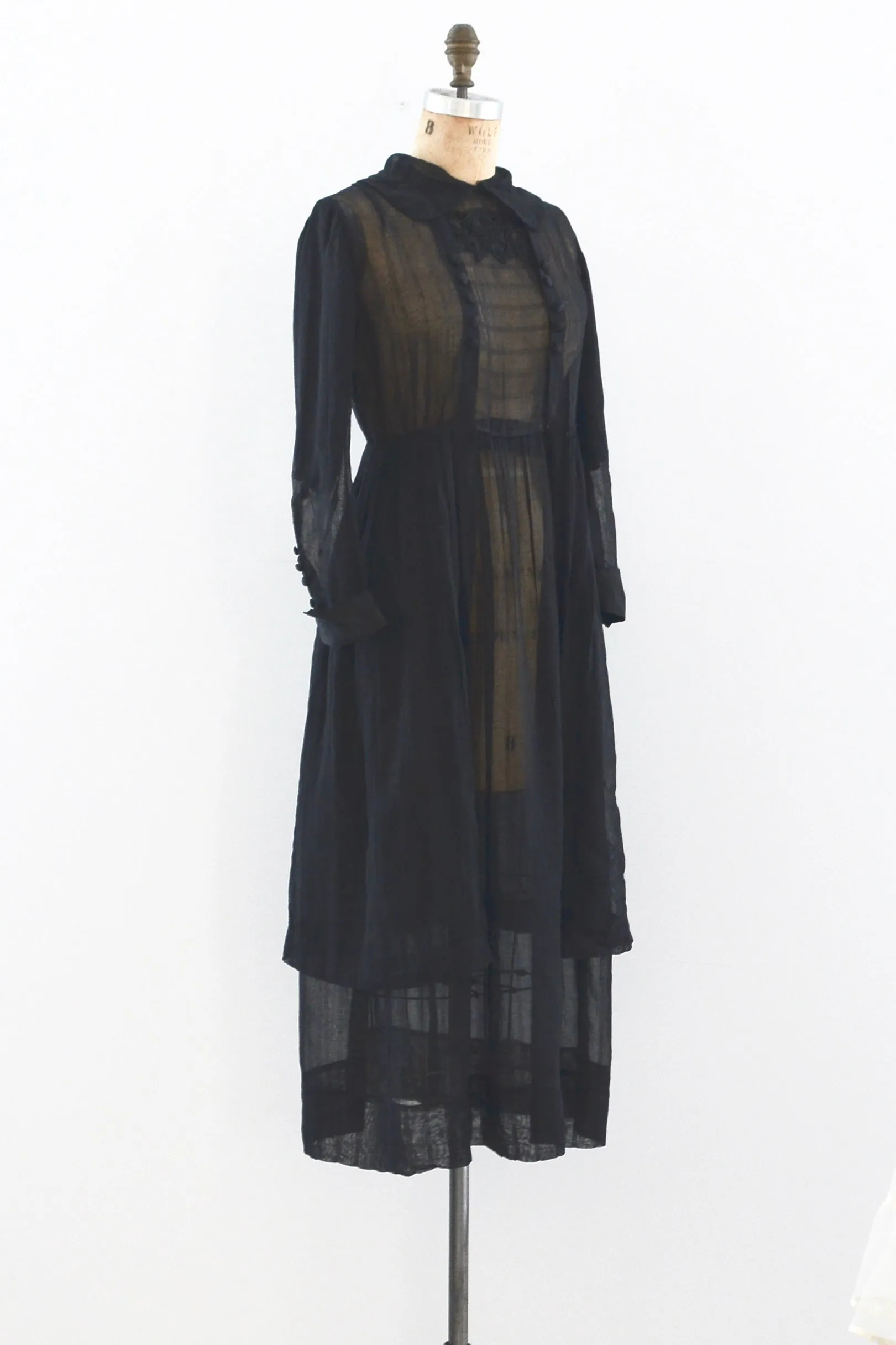 Antique Dress / S