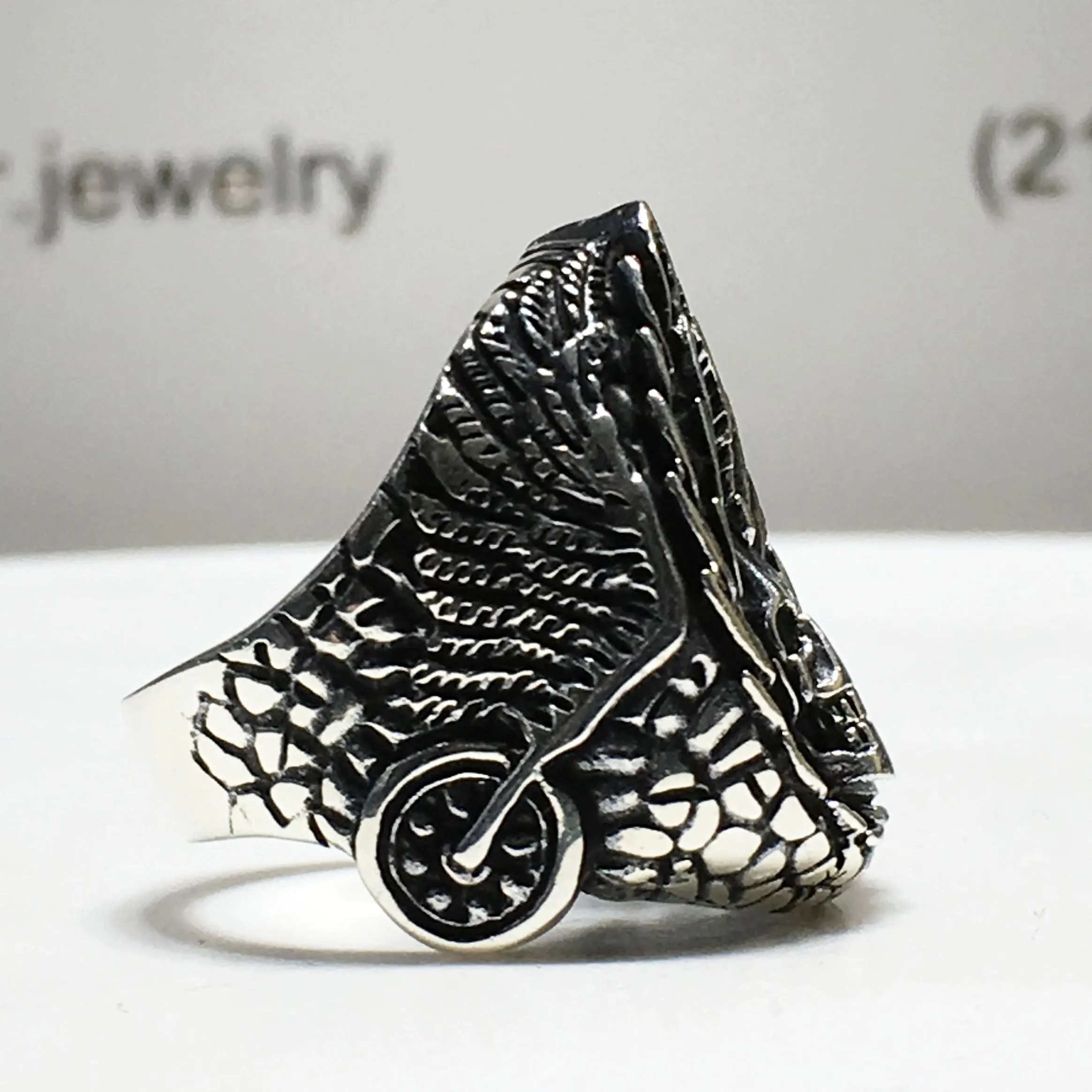 Antique-Finish Demon Head Ring (Silver)