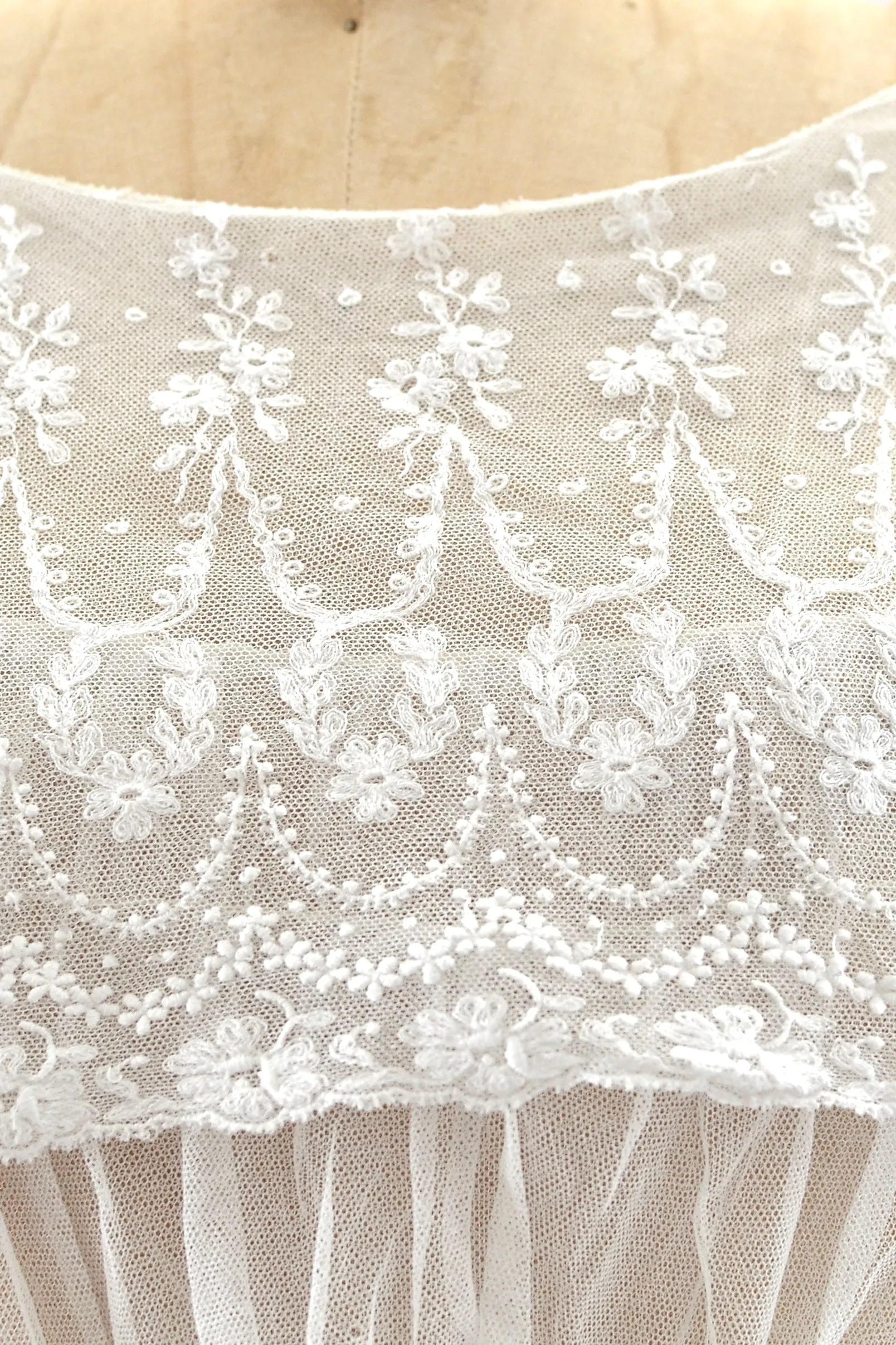 Antique Meadow Dress / XXS