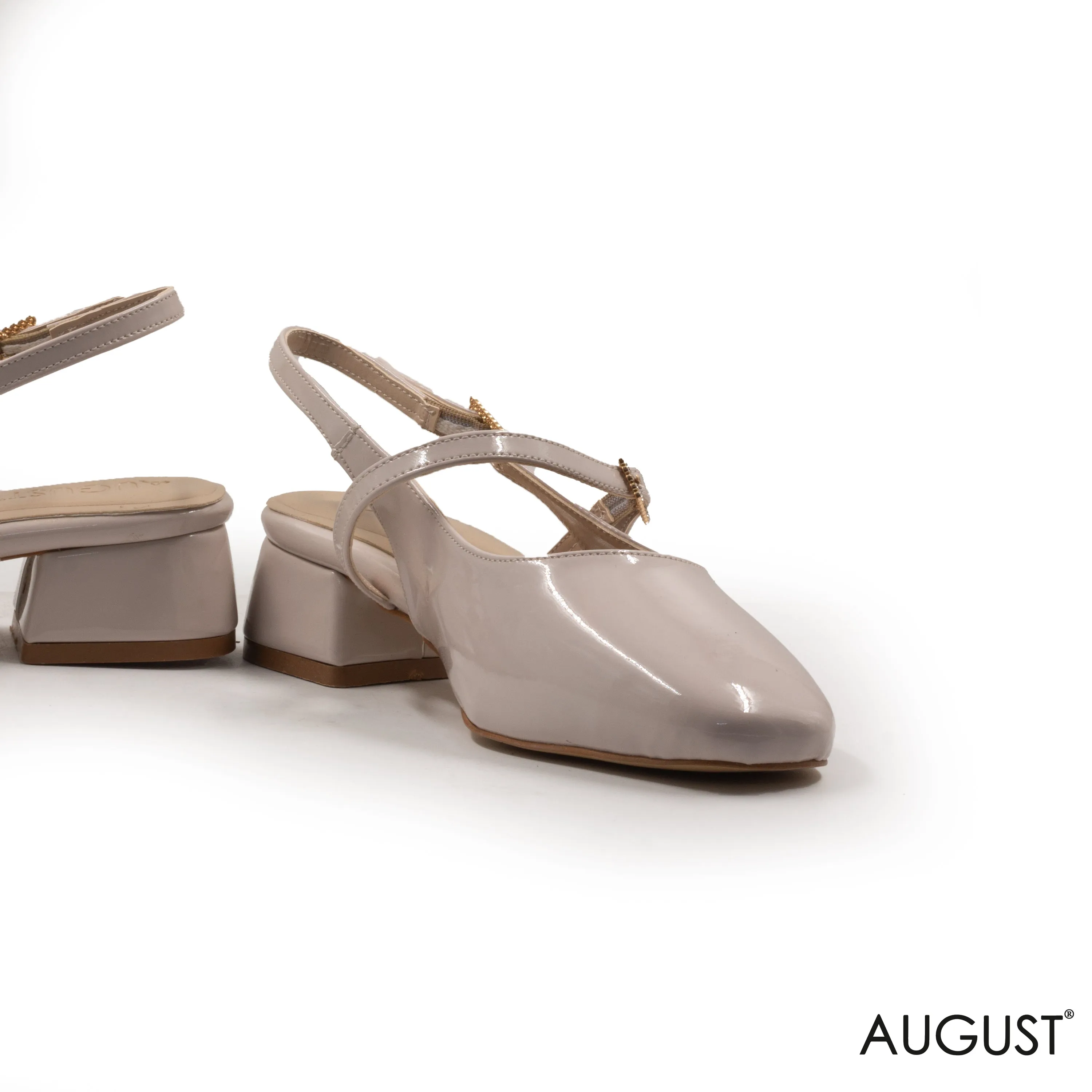 BEIGE SHINY LEATHER LOW PUMPS