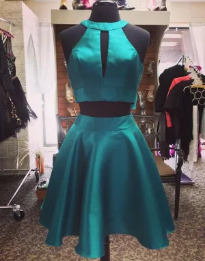 Green Backless Two Piece Stain Homecoming Dresses With Bowknot