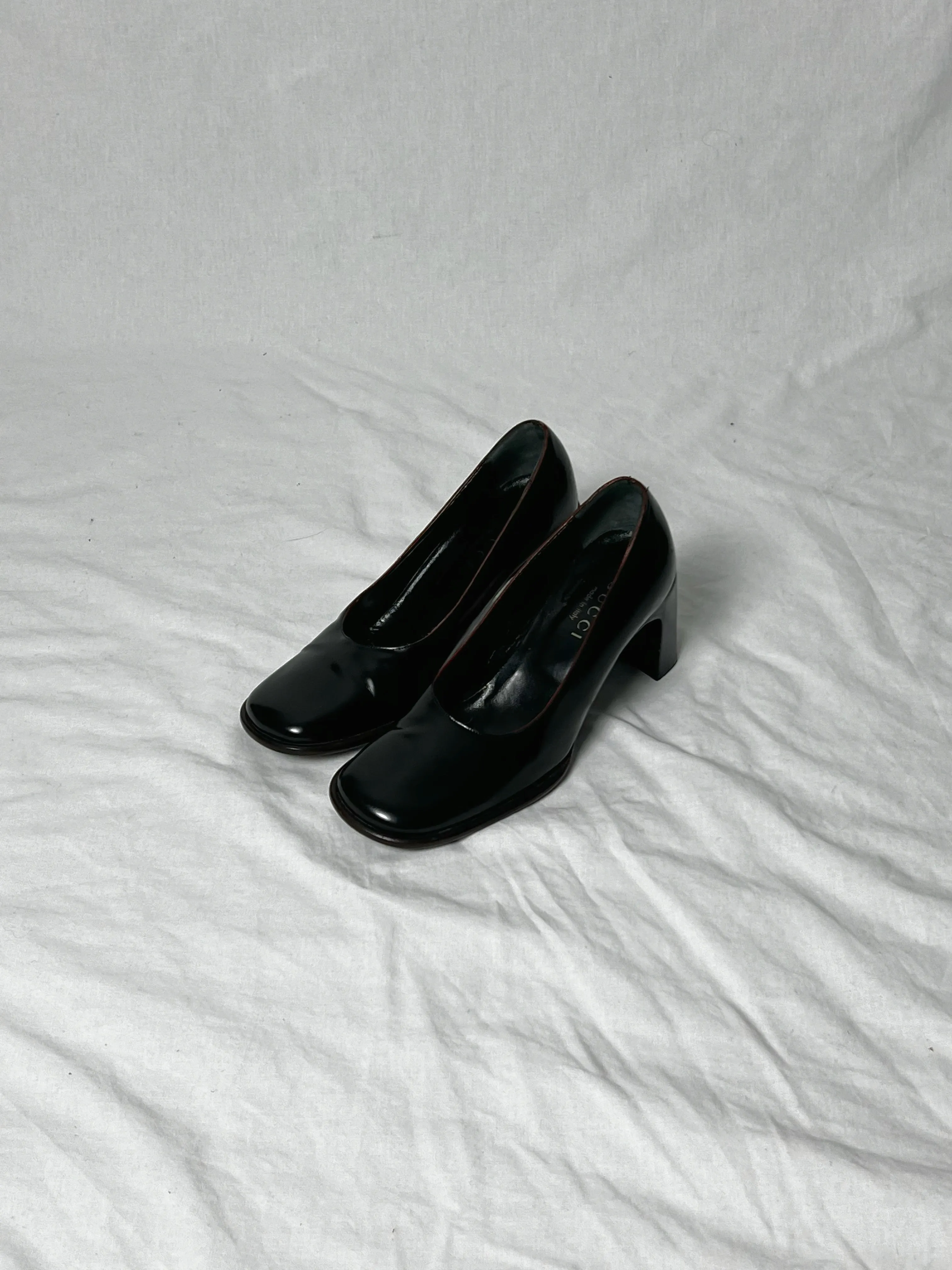 GUCCI COURT HEELS