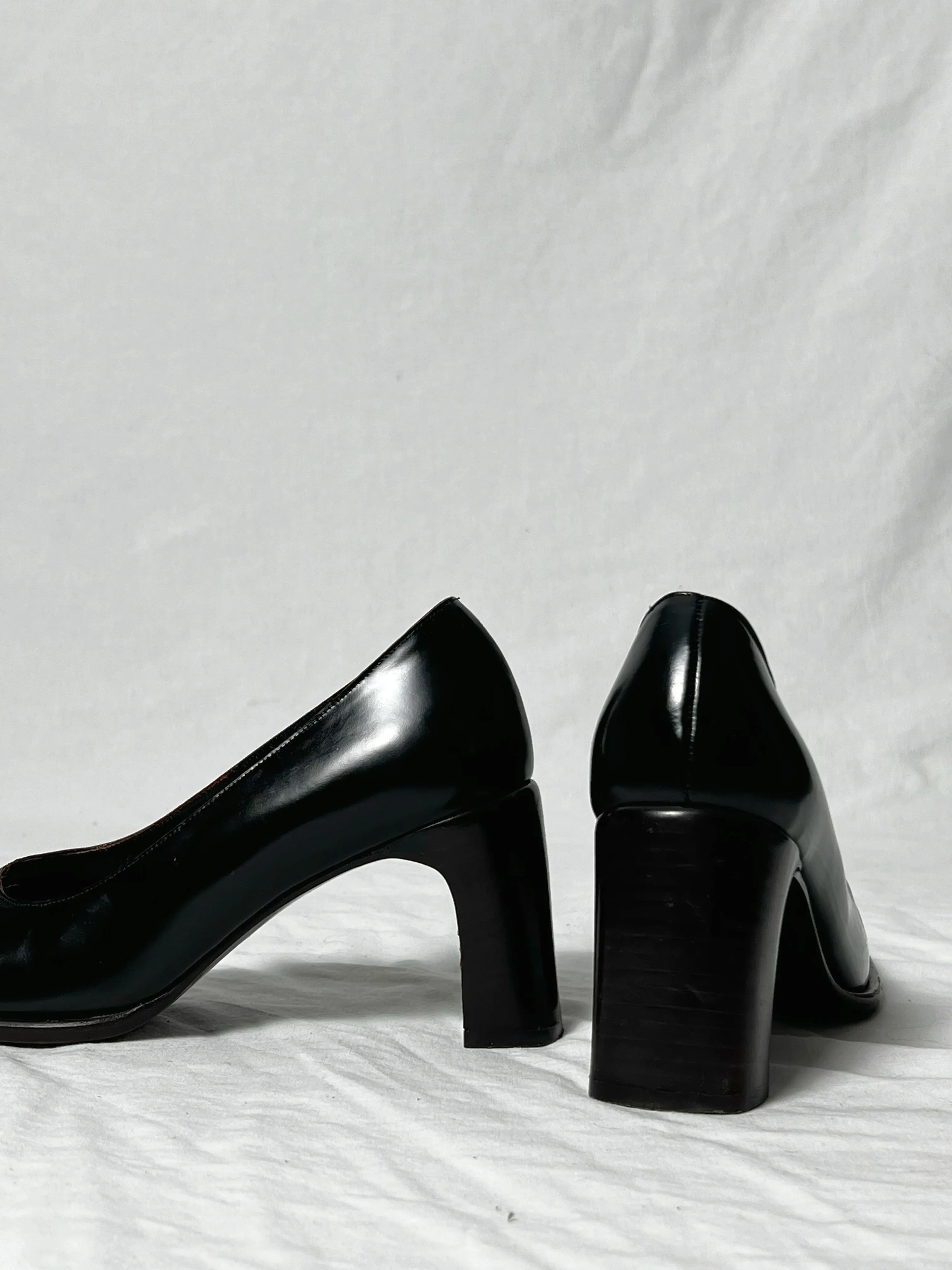 GUCCI COURT HEELS