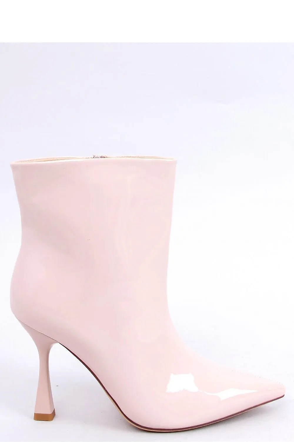 Heel boots