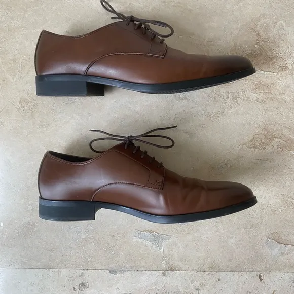 Men’s Brown dress shoes