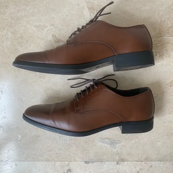 Men’s Brown dress shoes