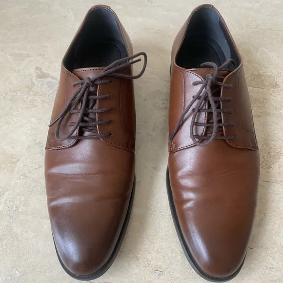 Men’s Brown dress shoes