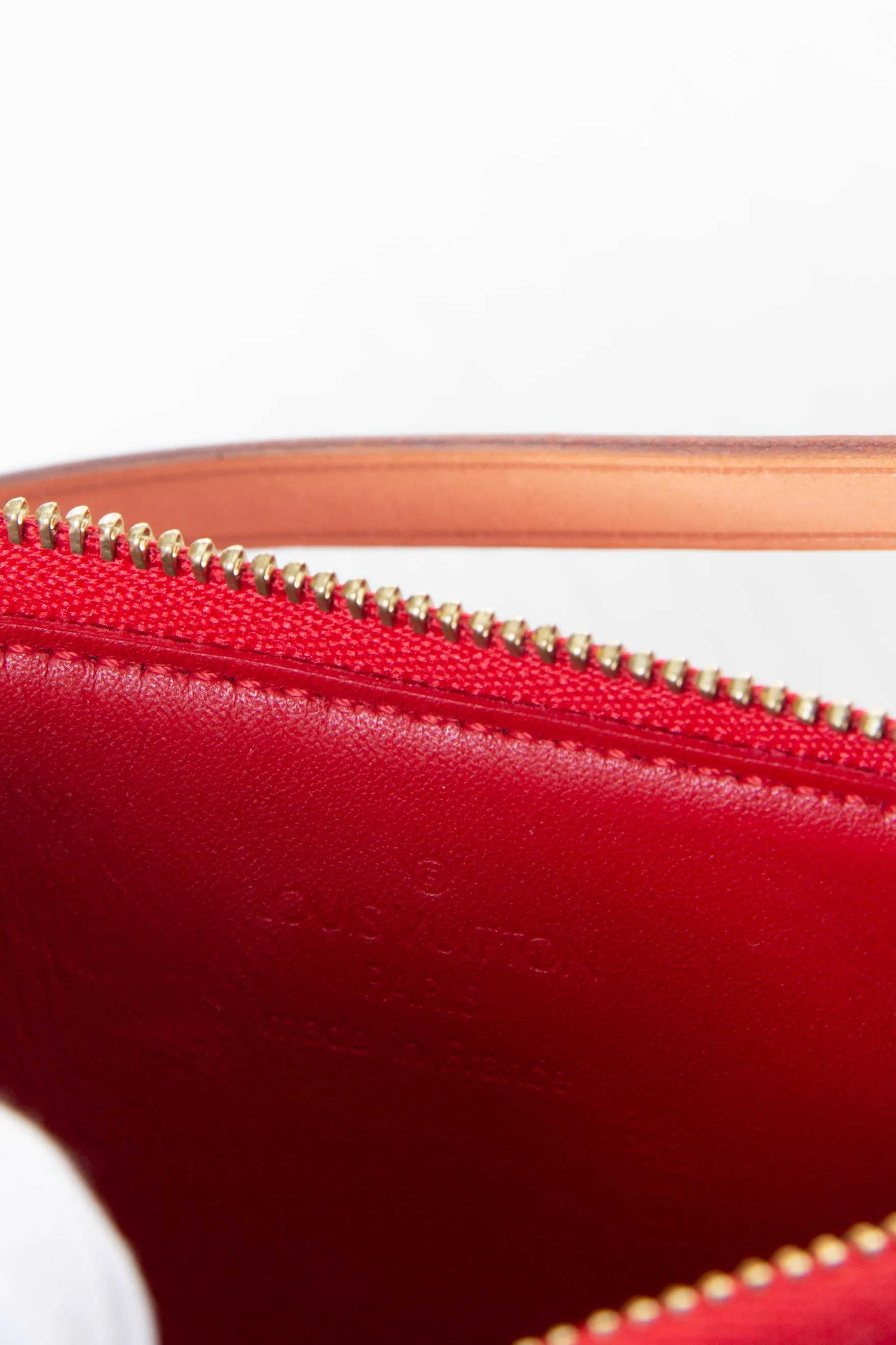 Monogram Pochette