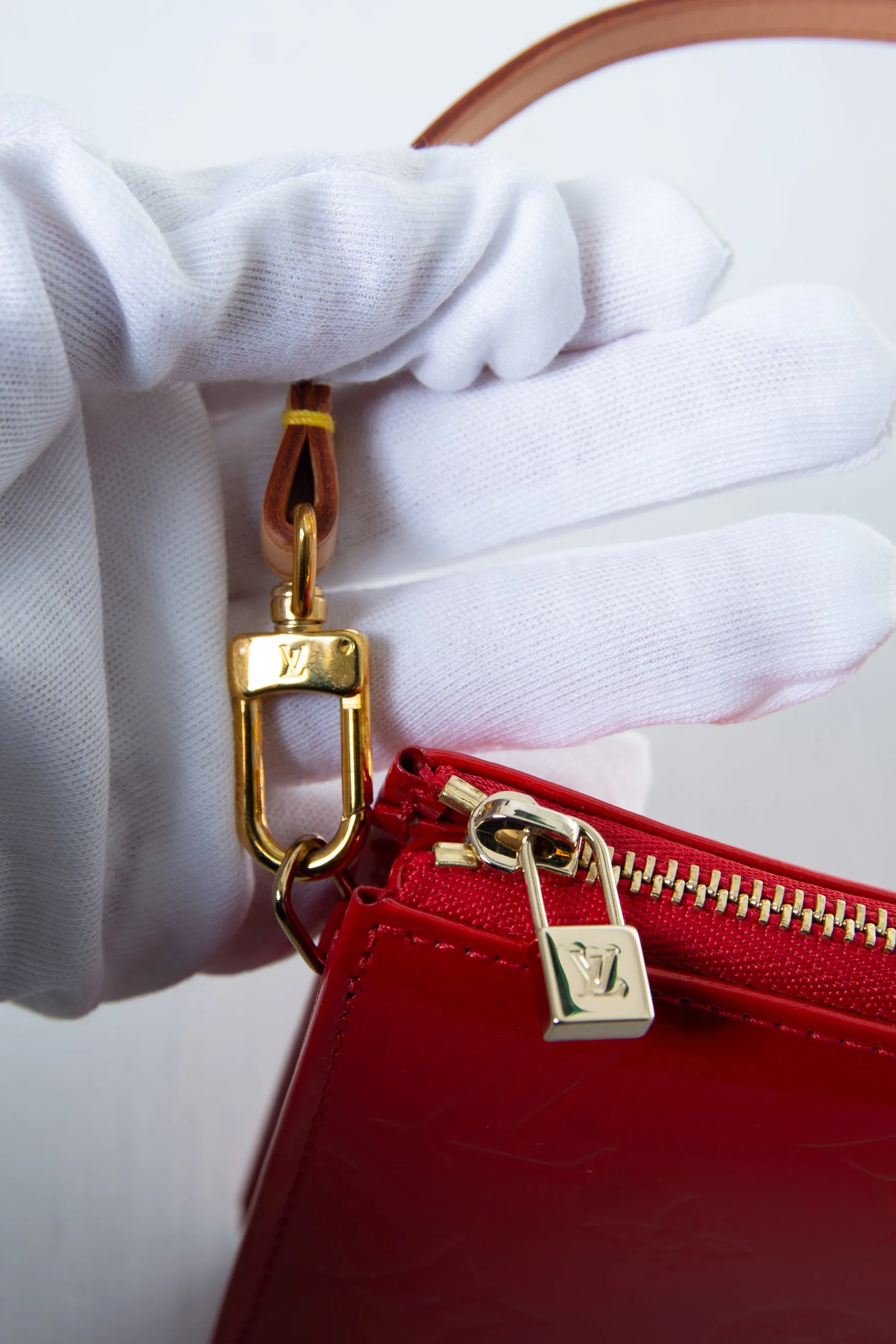 Monogram Pochette