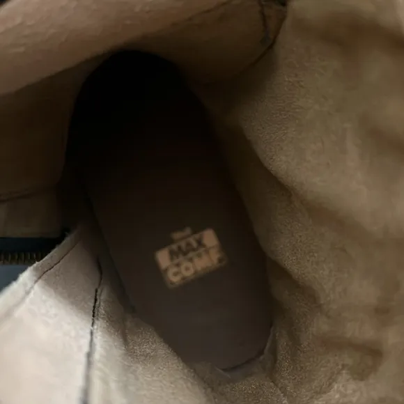 New! $180 Teva Olivtine Boots. Olive NWT NWOB