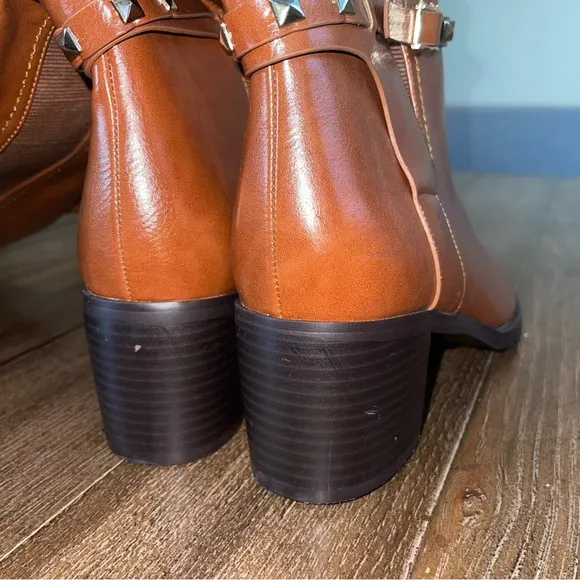 NEW! Torgeis New York Women’s Destiny Faux Leather Camel Brown Boot US 11