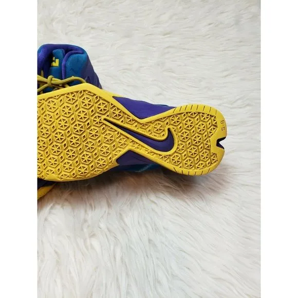 Nike Boy's Youth 7 Lebron Soldier VIII 653645-400 Multicolor Basketball Shoes