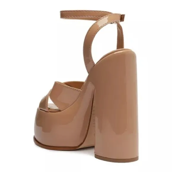 NWOT Schutz Pattie Patent Leather Platform Sandal Size 10