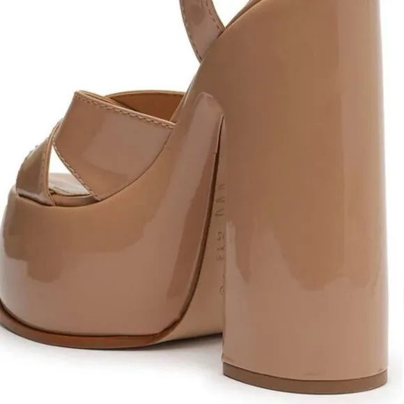 NWOT Schutz Pattie Patent Leather Platform Sandal Size 10