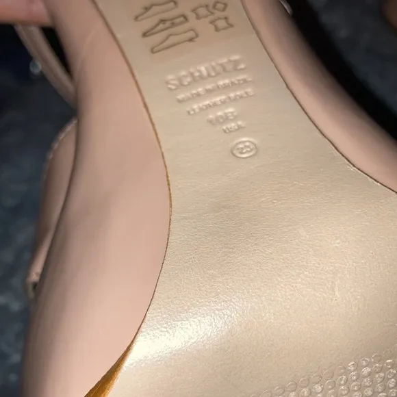 NWOT Schutz Pattie Patent Leather Platform Sandal Size 10