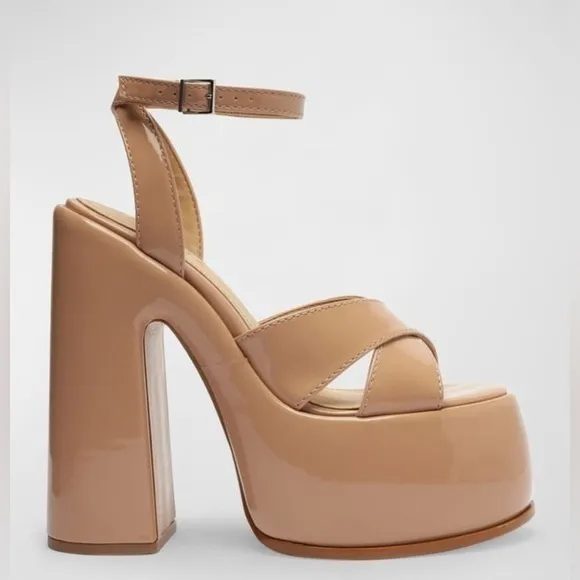 NWOT Schutz Pattie Patent Leather Platform Sandal Size 10