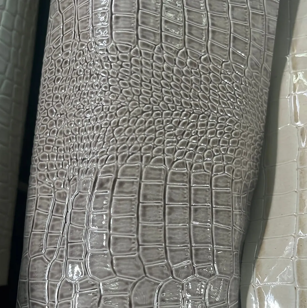 Patent Crocodile Faux Leather - Medium Pattern - Grey