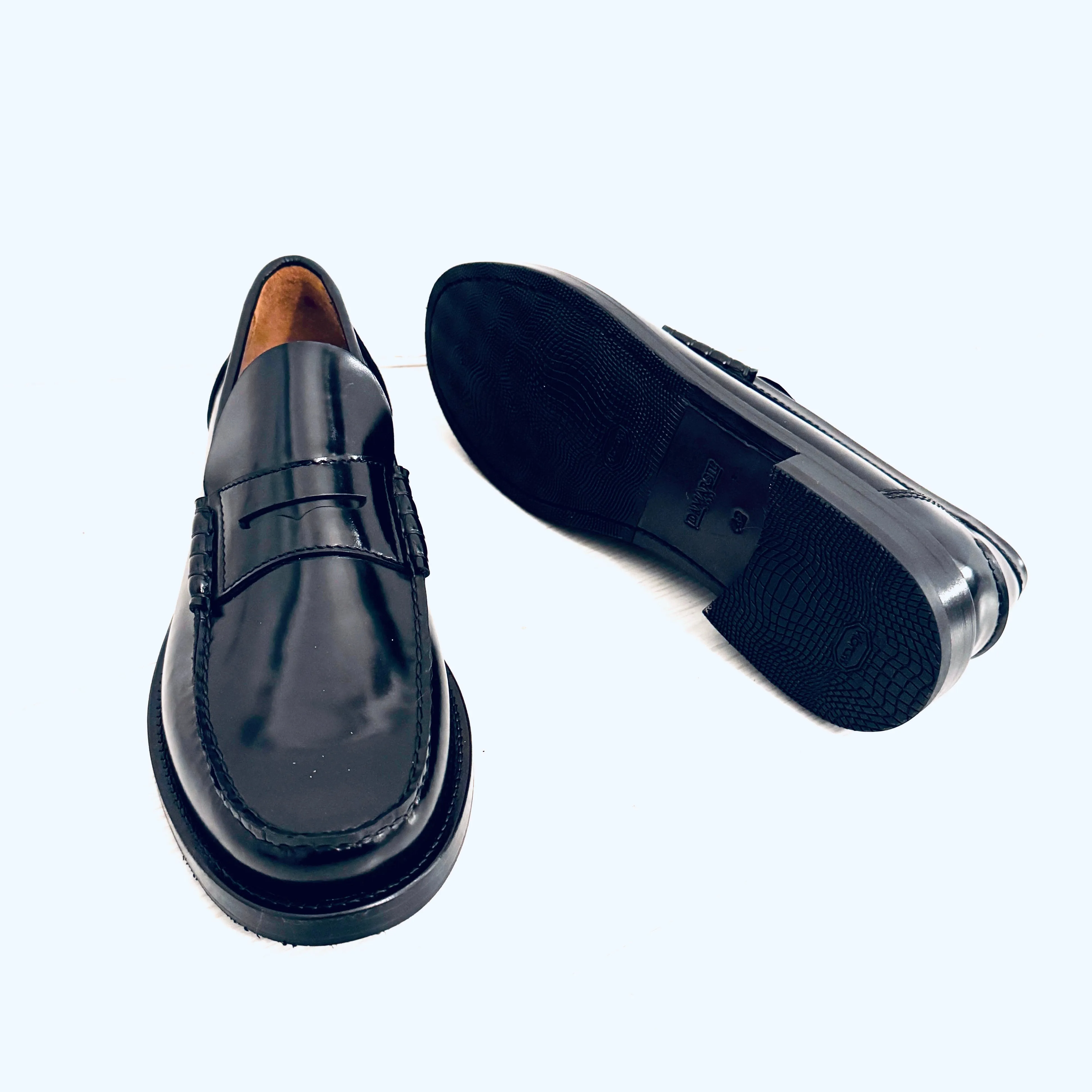 PATENT LEATHER LOAFER