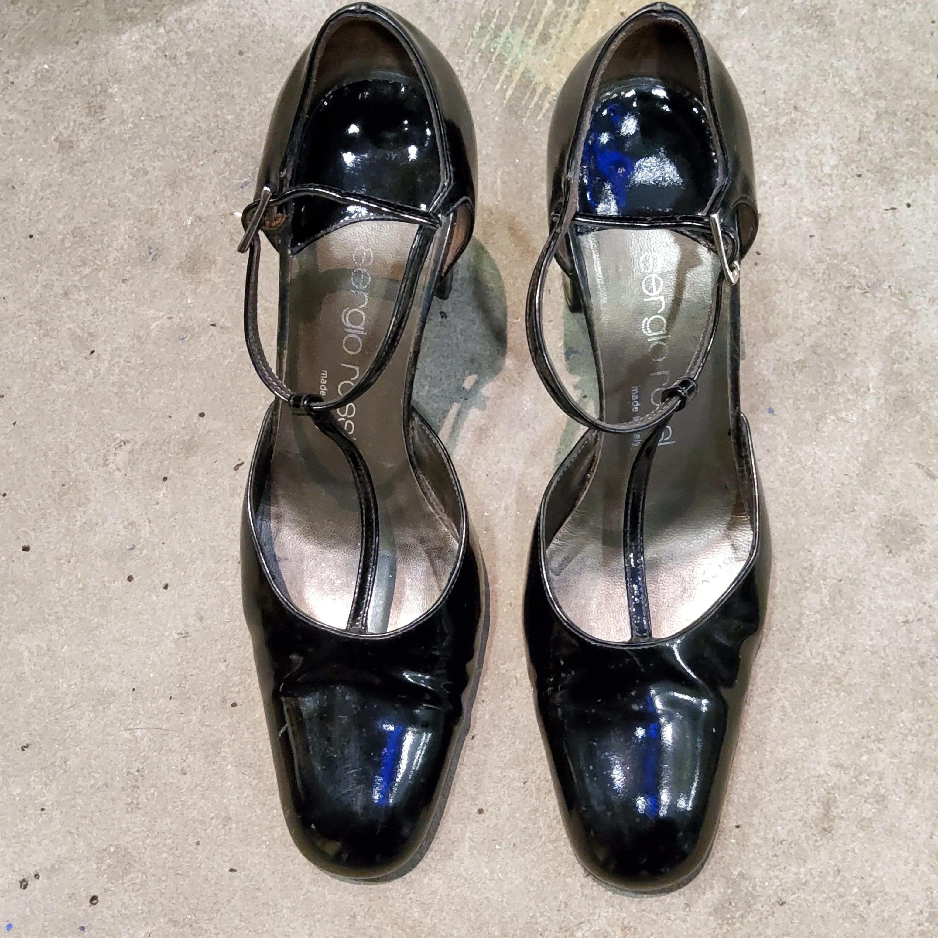 PATENT LEATHER PUMPS-BLACK
