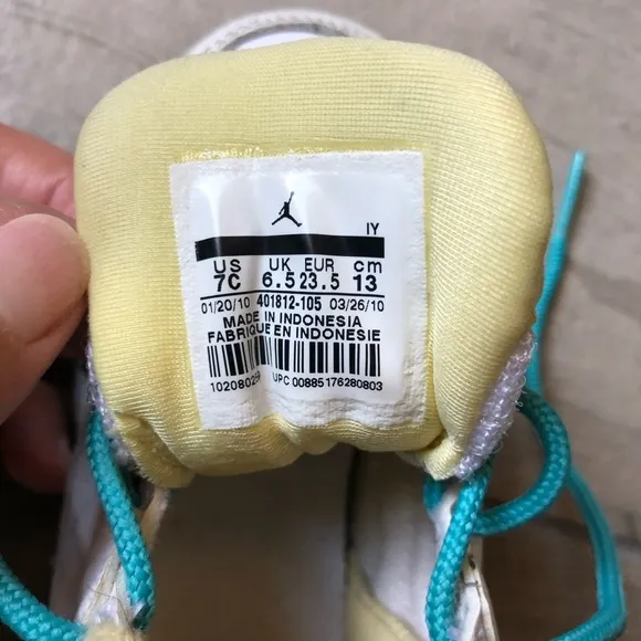 Rare. Jordan 9 retro lemon turquoise toddler size 7
