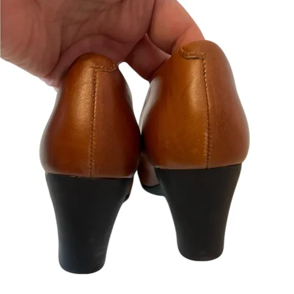 SOFFT Camel Tan Leather Pump 7.5 Medium