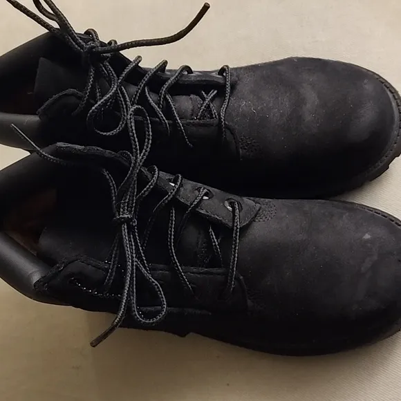 Timberland Waterproof 6&quot; Boots Boys' Grade School gently used