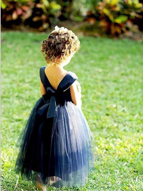 Tulle Sweetheart Sleeveless Flower Girl Dresses Tea Length Ball Gown With Bowknot