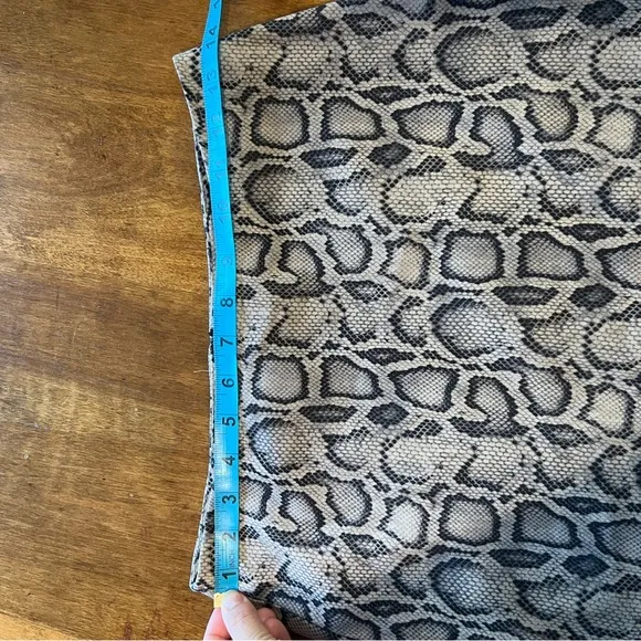 Vintage Snake Print Mini Skirt! Size 1